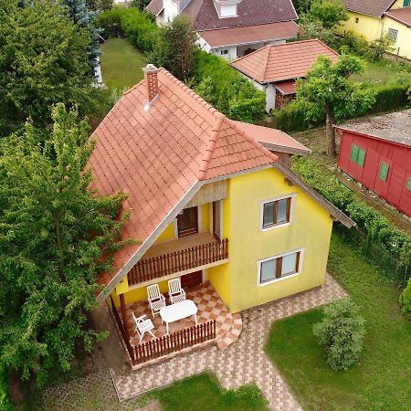 David Apartman Gardony Ngoại thất bức ảnh